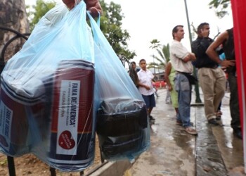 Servido en barra, un cafecito cuesta Bs 1.500 y el café grande se despacha en Bs 3.000.