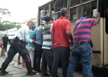 Cada día desde Polimiranda trabajan por la seguridad pese a estar ahora intervenida por el Gobierno.  Foto: Deysi Peña