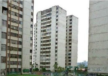 Ayer contabilizaban cuatro días sin recibir el vital líquido