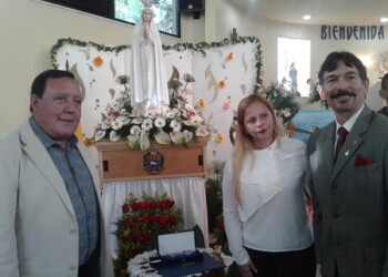Alcalde de Carrizal entregó la llave de la ciudad a la madre de Dios en su advocación de Fátima.