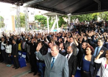 El Parlamento juramentó a los nuevos jueces que administrarán el Poder Judicial en la plaza Alfredo Sadel. Foto: El Nacional.