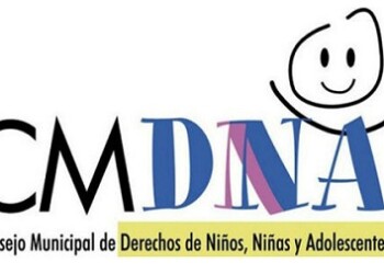 La amenazaron con quitarle a uno de sus hijos