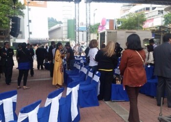 Diputados comienzan a llegar a la plaza Alfredo Sadel para la sesión de nombramiento de Magistrados TSJ. Foto: El Nacional.