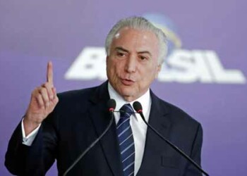 Temer repitió que se cometía un "crimen contra el Estado democrático de derecho".