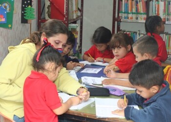 Niños hiperactivos se desconcentran con facilidad