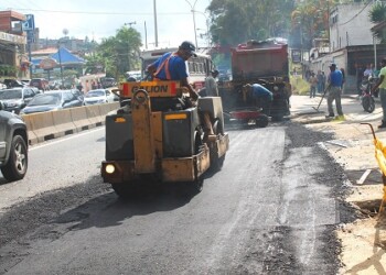 En la carretera Panamericana, se realizan trabajos de mantenimiento