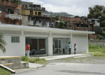“En Miranda, a pesar de las adversidades, trabajamos para brindar un servicio médico de calidad”.