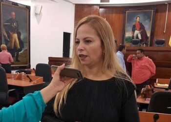 Mirabal: "Esta realidad de la represa del Guri  lo que nos deja claro que no hubo un plan de inversión ni humano”.