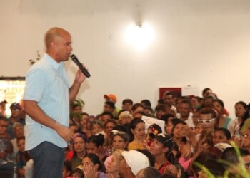El candidato por el PSUV a la gobernación encabezó acto en el auditorio del Hospital General Dr. Victorino Santaella, en Los Teques.