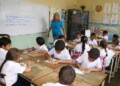 Gran cantidad de alumnos dejaron los colegios privados Foto: Irbel Useche
