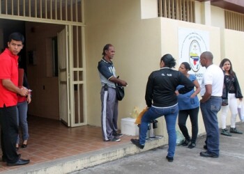 Suley del Valle presentó tres impactos de bala en el pecho