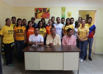 Dirigentes políticos invitan a participar en las internas de este domingo