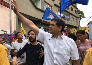 En Carrizal simpatizantes de la unidad ensañaron como votar el 15 de octubre