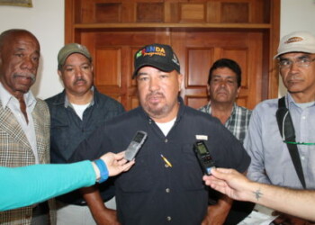 En rueda de prensa AP pidió votar por Rodríguez en Carrizal.