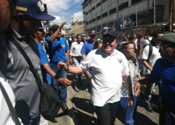 Candidato José Luis Rodríguez recorrió este sábado Brisas de Oriente