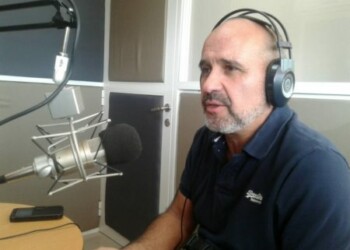 Velázquez participó en el programa de opinión “Pola y Murolo a las 12”.