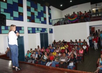 Wisely Álvarez sostuvo encuentro con la economía social de Guaicaipuro
