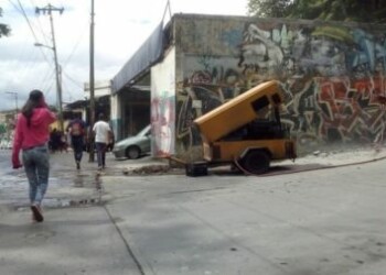 Reparan tubería de dos pulgadas en Carrizal y restituyen servicio de agua