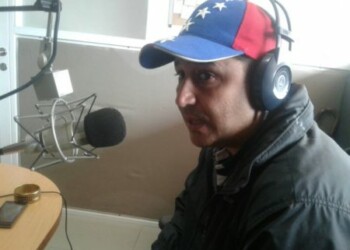 Flores participó en el programa "Pola y Murolo a las 12" por Mía 105.7Fm.
