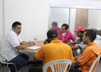 En la reunión de trabajo participó Jorge Mujica, presidente del Frente de Transporte de los Altos Mirandinos