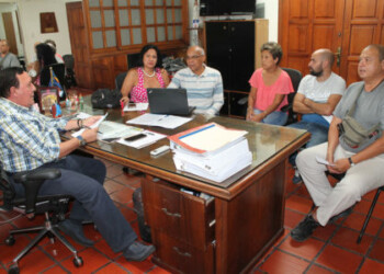 Alcalde José Luis Rodríguez entregó  luminarias para sector El Golf