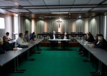 Conferencia Episcopal pide a la oposición lograr un canal humanitario con el diálogo