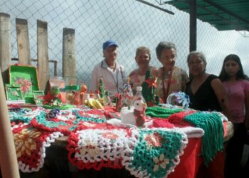 Más de 15 adultos mayores pertenecen al Club de Abuelos “Horizontes del Futuro”, ubicado en Vuelta Larga