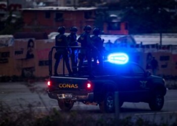 Cuerpos de seguridad durante un despliegue antisecuestro en Caracas (Venezuela)