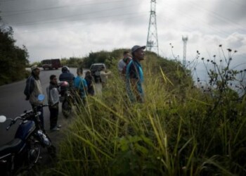ONGs critican operativo contra grupo de funcionarios insurrectos