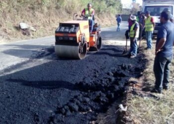 Más de 40 toneladas de asfalto se colocaron en Hoyo de la Puerta