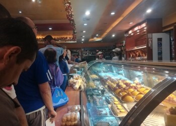 Piden al Sundde revisar precios de panadería sanantoñera