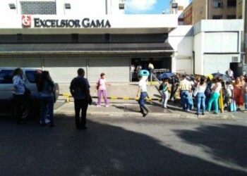 Una de las consecuencias que generará la fiscalización a supermercados realizada el 5 de enero por la Superintendencia Nacional para la Defensa de los Derechos Socioeconómicos (Sundde) serán los saqueos y anaqueles vacíos.