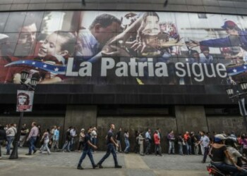 Tres jubilados mueren cuando hacían cola para cobrar su pensión