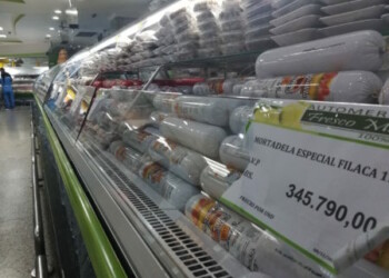Mortadela se ubica en 345 mil Bs y se aleja de la mesa de los más necesitados