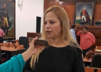 Clara Mirabal: los venezolanos requieren una solución inmediata a la grave situación económica
