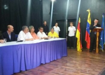 UNT conmemoró 11 años con sesión solemne en Los Salias
