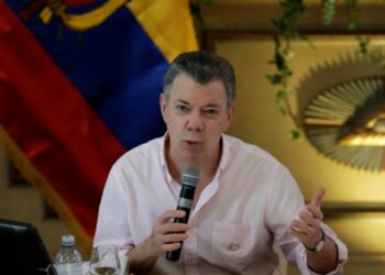 Santos: Venezuela está al borde de una implosión