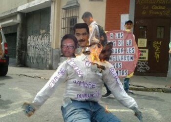 En el centro de Caracas quemaron al hambreador Judas Maduro Farías Reverol de Lucena