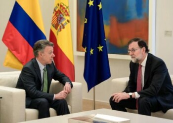 Rajoy y Santos piden solución plenamente democrática para Venezuela