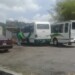 Atobuses parados en Los Salias.