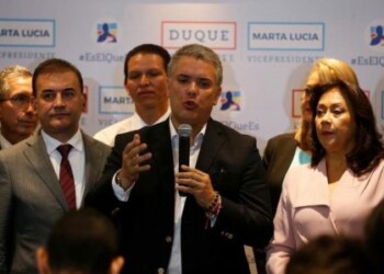 Duque pide elecciones libres para una transición democrática en Venezuela
