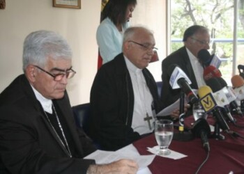 Conferencia Episcopal pide postergar el proceso ilegítimo del #20May
