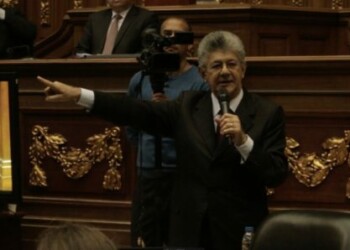 Ramos Allup: El voto es un derecho y no puede haber sanciones por no ejercerlo