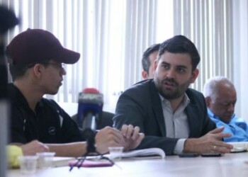 González exigió aclara el suceso.