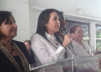 Frente Amplio de Mujeres no ratificará a Nicolás Maduro