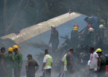 Avión de Cubana de Aviación se estrelló cuando despegaba de La Habana, solo tres sobrevivientes