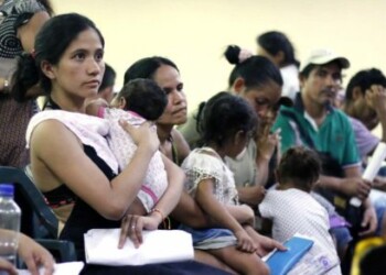 Venezolanos en Colombia comienzan a recibir ayuda alimentaria de la ONU