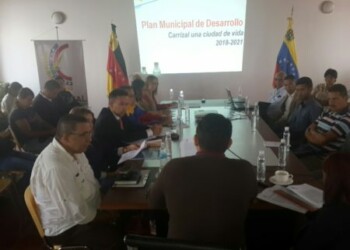 Presentación del Plan de desarrollo de Carrizal.