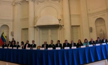Magistrados en el exilio exhortan a la Asamblea Nacional designar nuevo rectores del CNE
