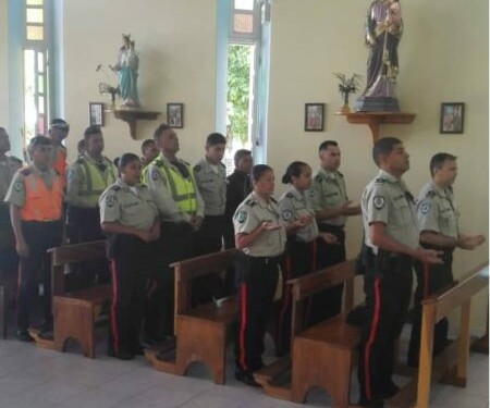 Con misa y ofrendas celebraron Día del Policía en Los Salias